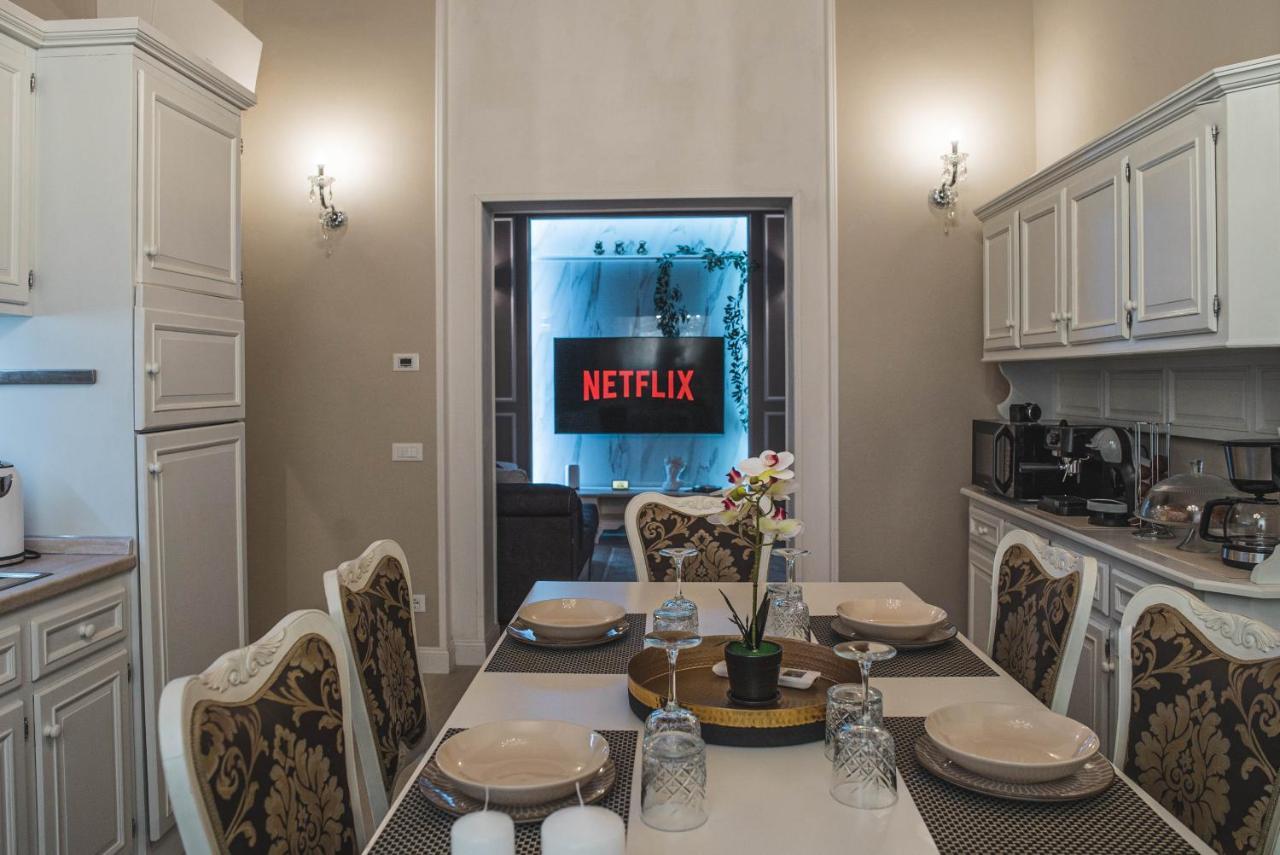 Belvedere Luxury Apartment, View On The Lucca Walls 外观 照片