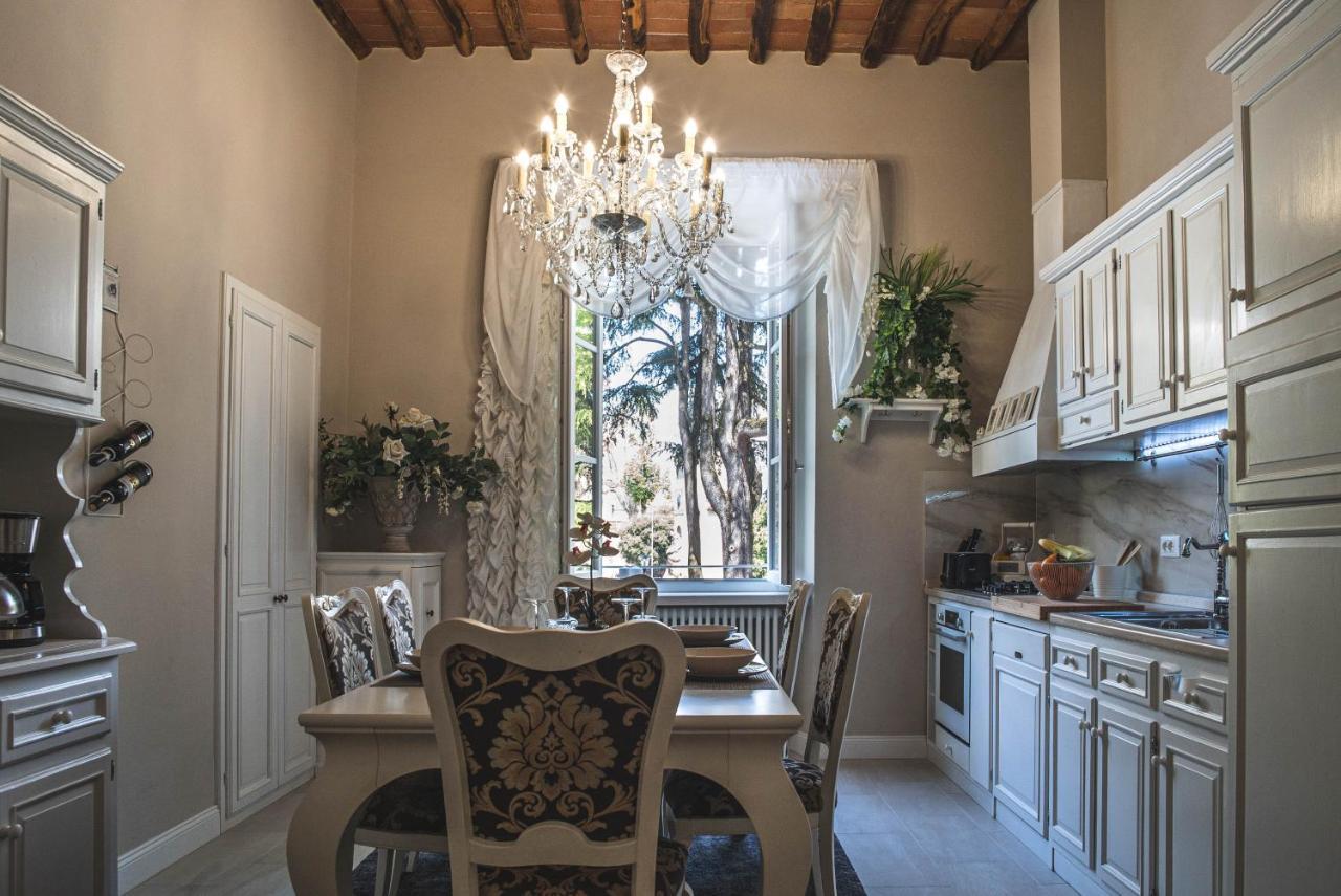 Belvedere Luxury Apartment, View On The Lucca Walls 外观 照片